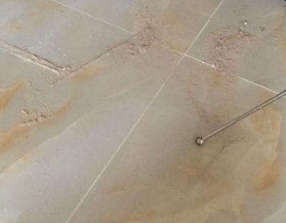兴安瓷砖空鼓维修公司分享粘合剂选择不当在瓷砖铺贴过程中可能导致以下问题