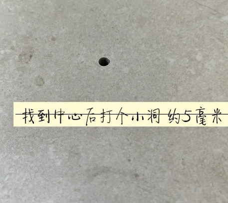兴安瓷砖空鼓维修公司专业解答在瓷砖铺贴过程中，如果砂料搅拌不均匀，将会带来以下问题